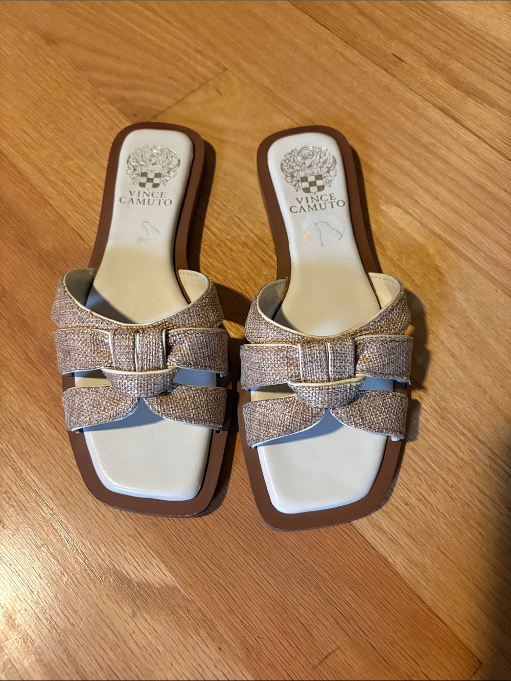 Size 7 woven slides